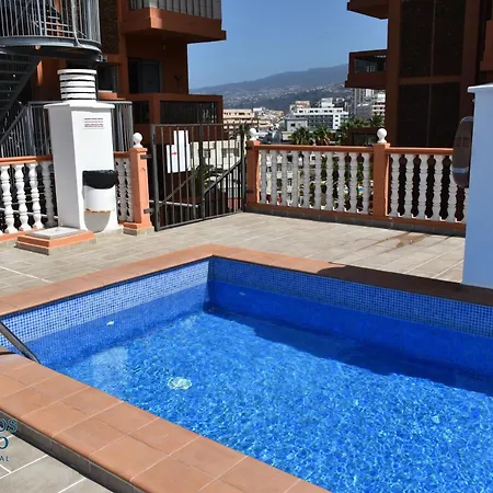 Acoger Estudio Con Balcón En Apartamento *